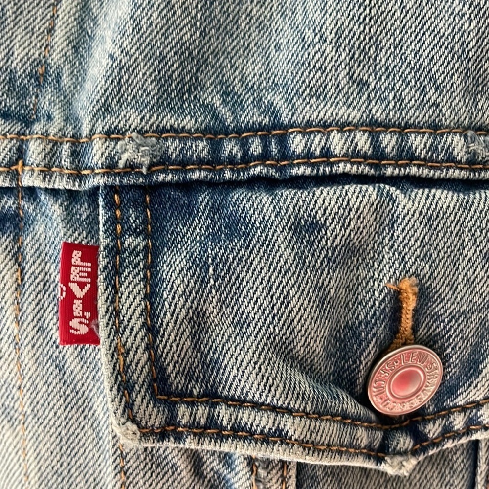 LEVI’S Big E Vintage Trucker Jean Jacket - Picture 2 of 11